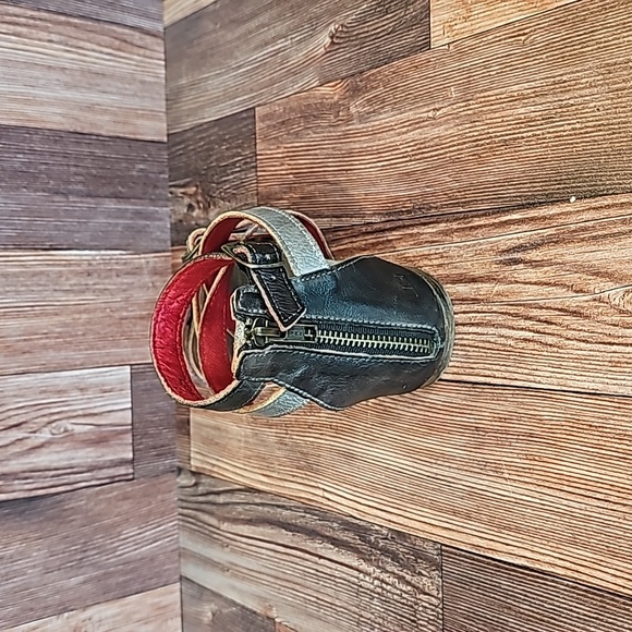 Miya Bedstu Black/ Grey Ankle Sandles. - Picture 6 of 9